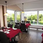 ゲストハウス Gaestehaus Weber アルラッハ