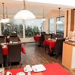 Gaestehaus Weber Pensión 4*