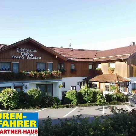Gaestehaus Weber בית הארחה אראך